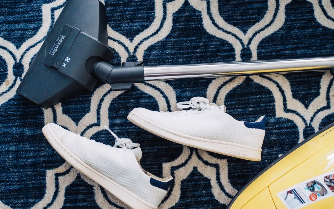 Effective DIY Carpet Cleaning Solutions and Knowing When to Call the Pros